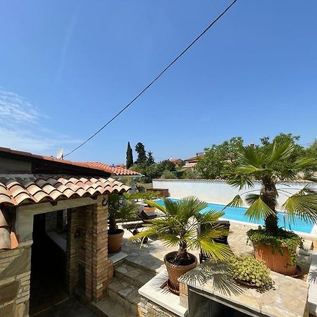 Holiday Home Bukovac PUY Eksteriør bilde