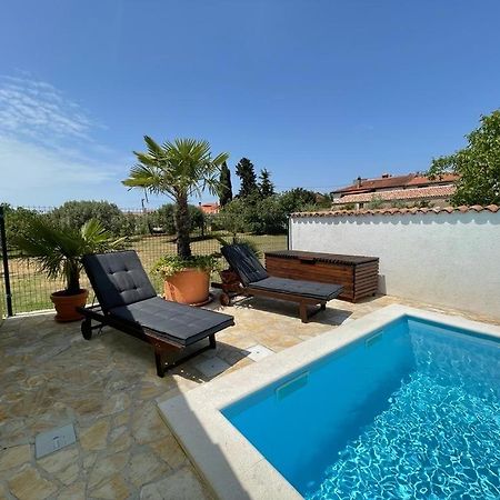 Holiday Home Bukovac PUY Eksteriør bilde