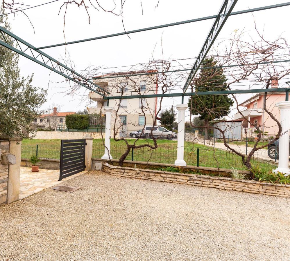 Holiday Home Bukovac PUY Eksteriør bilde