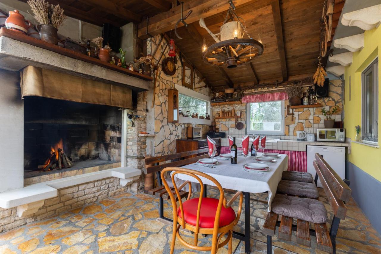 Holiday Home Bukovac PUY Eksteriør bilde